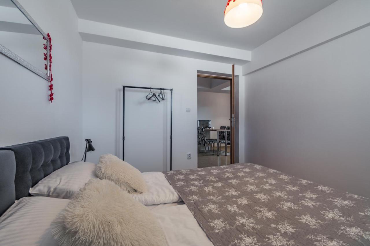 Tybet Domki I Apartamenty Bukowina Tatrzańska Εξωτερικό φωτογραφία